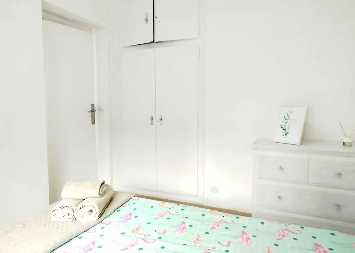 Acogedor Piso Cerca De La Playa Apartment *